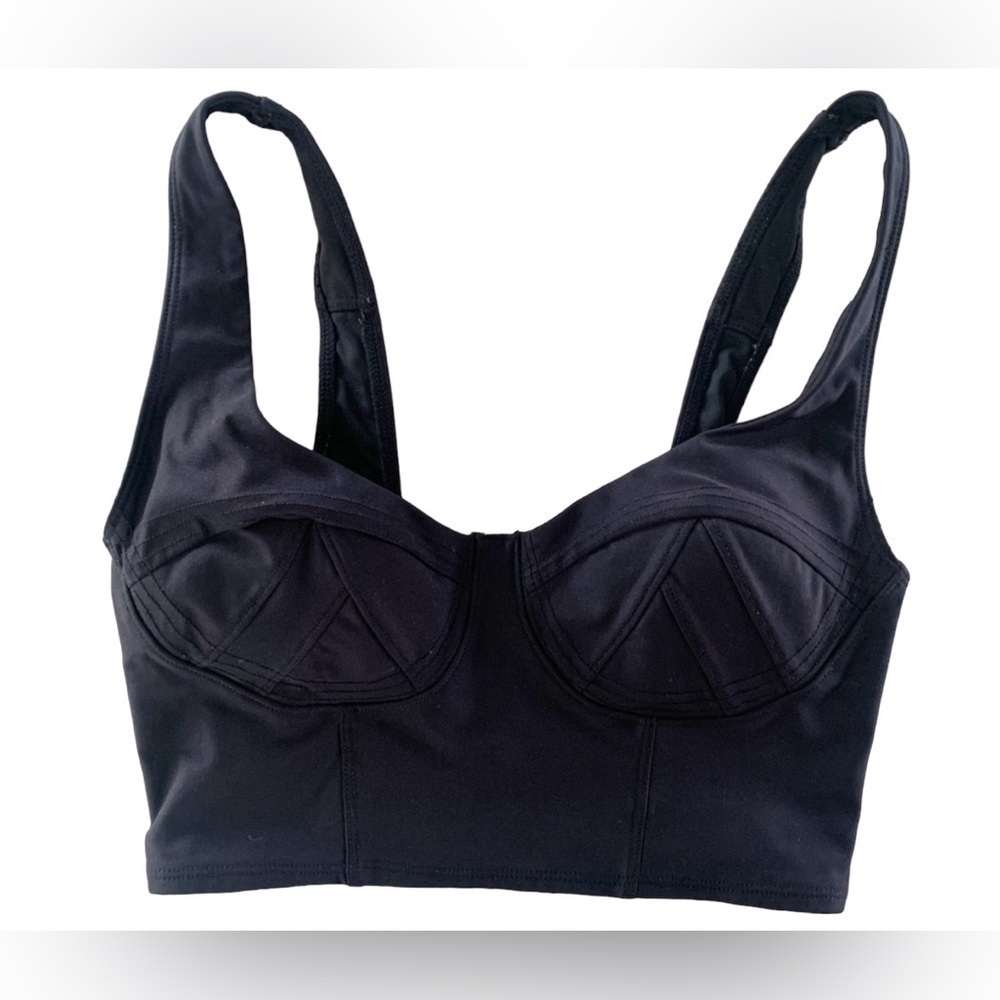 Fabletics Charlotte Low Impact Sports Bra - Black